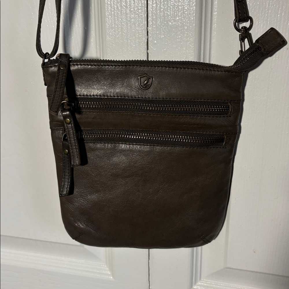 Cochor leather crossbody